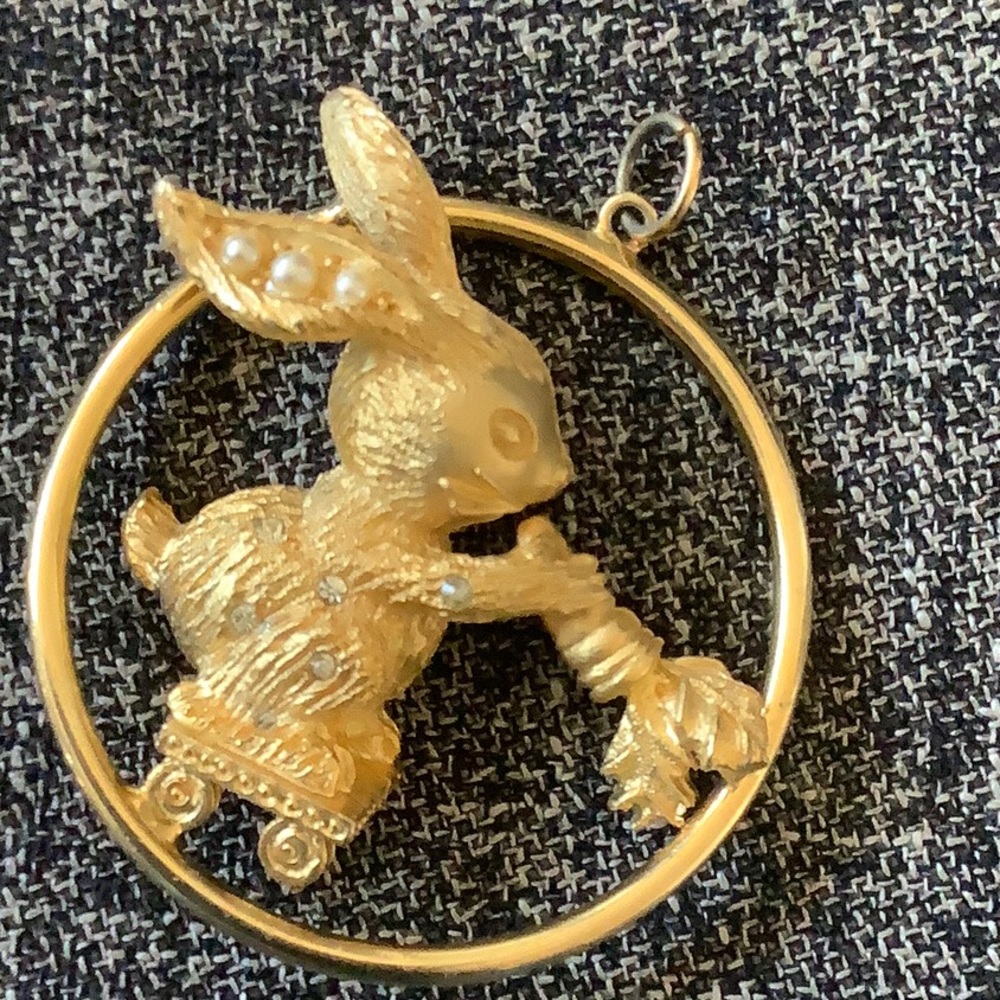Vintage 1950’s Bunny Pendant